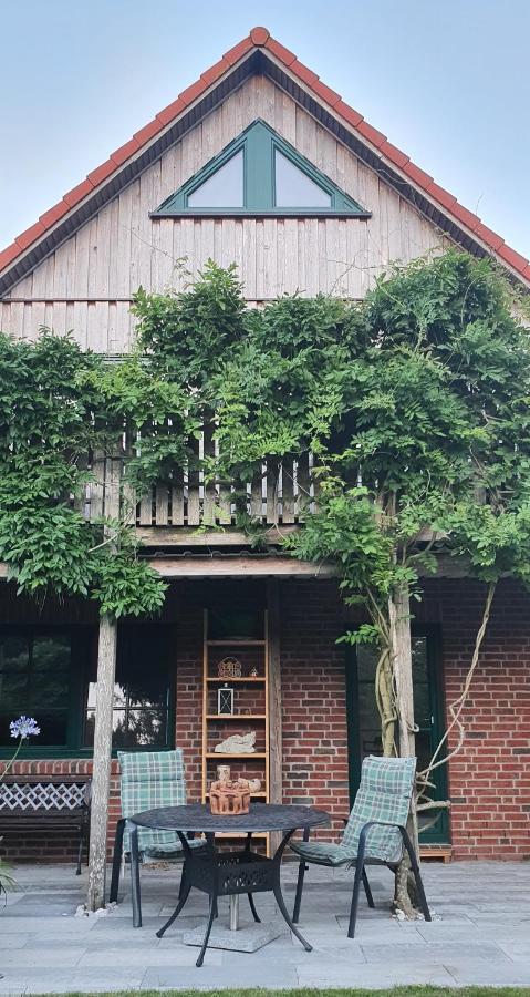 Ferienwohnung Wybo mit Garten Wremen Exterior foto